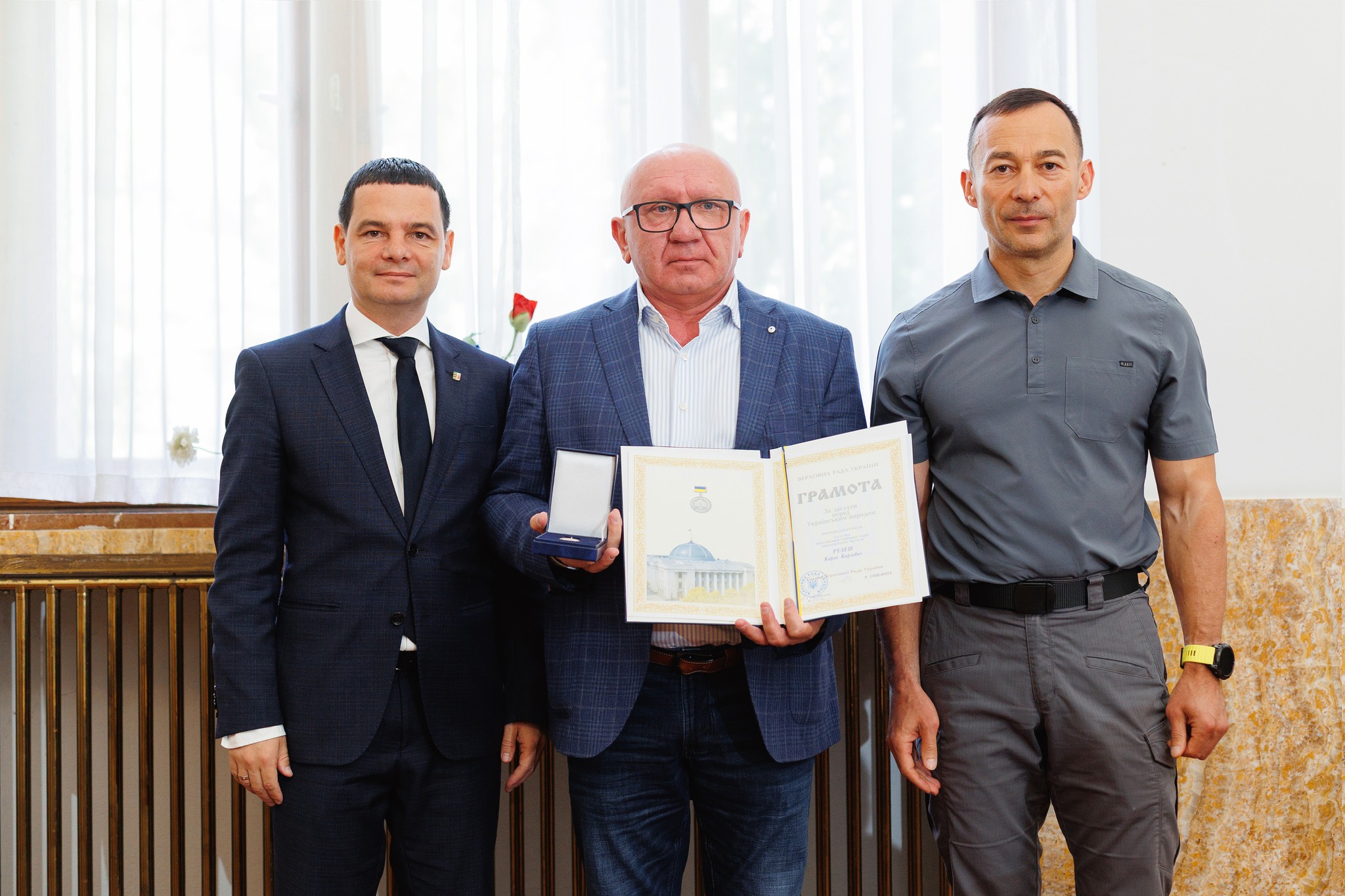 Відбулася чергова сесія Закарпатської обласної ради      Політика