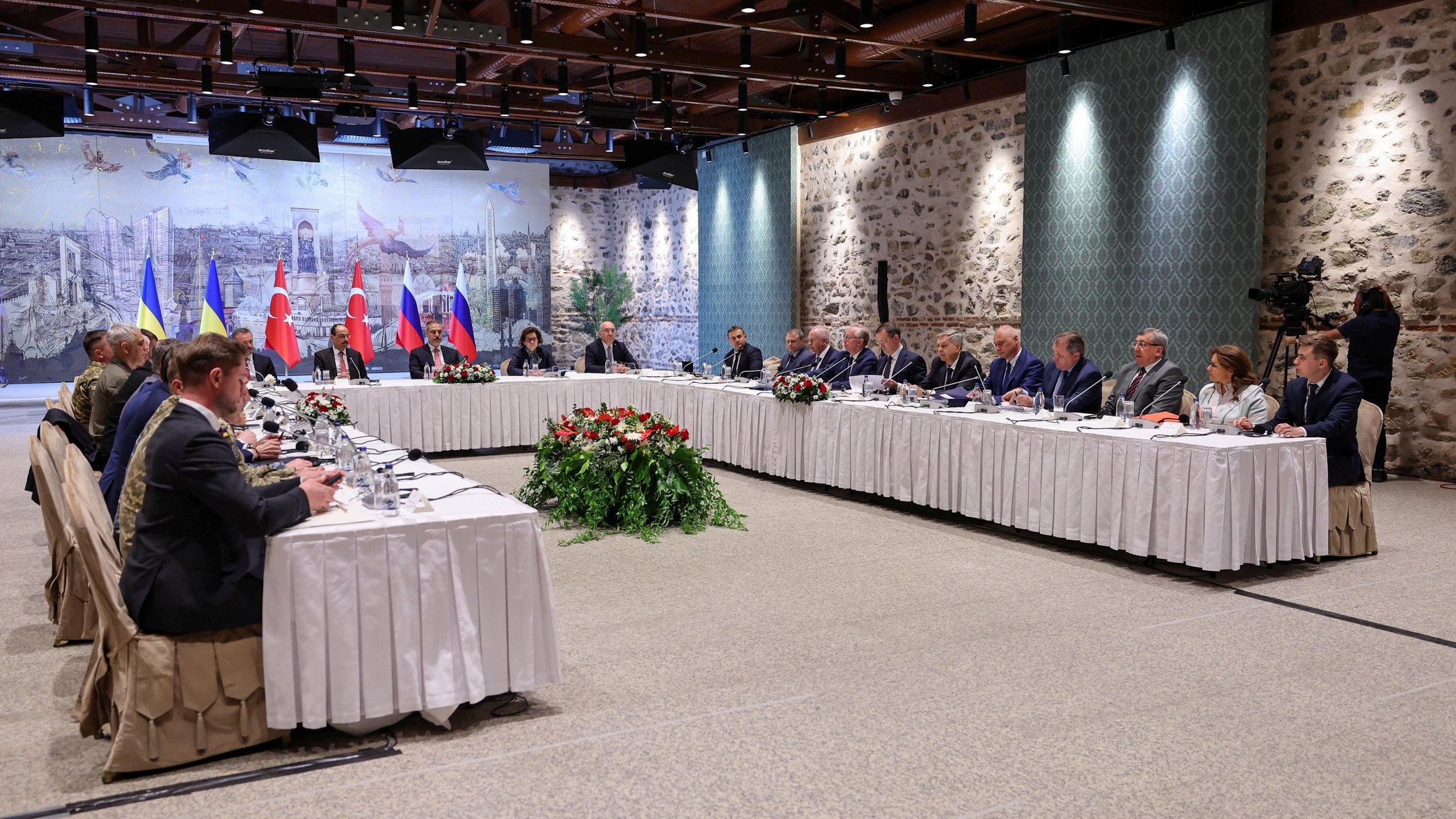 Другий раунд прямих переговорів України та росії розпочався у Стамбулі