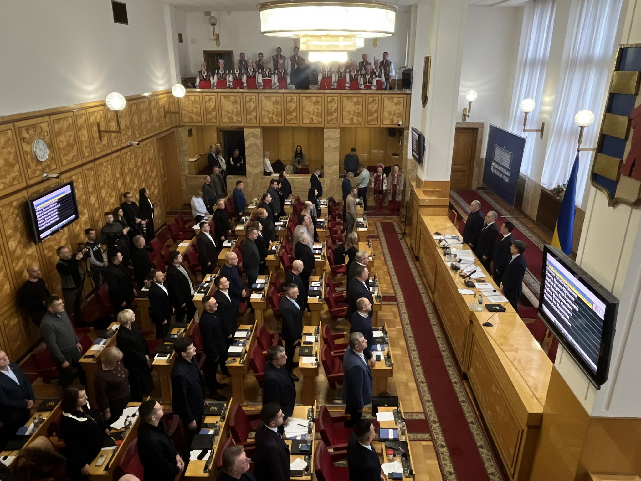 У день місцевого самоврядування депутати Закарпатської обласної ради прийняли низку рішень