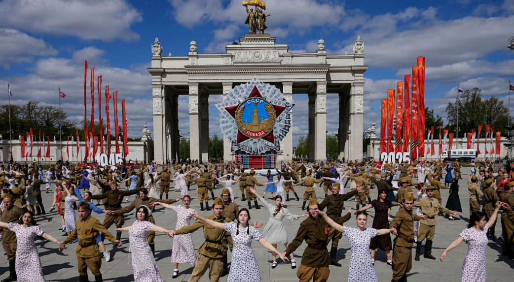 185370